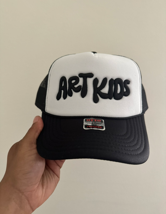 ART KIDS TRUCKER HAT